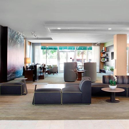 Courtyard By Marriott Deland Historic Downtown Hotel Bagian luar foto