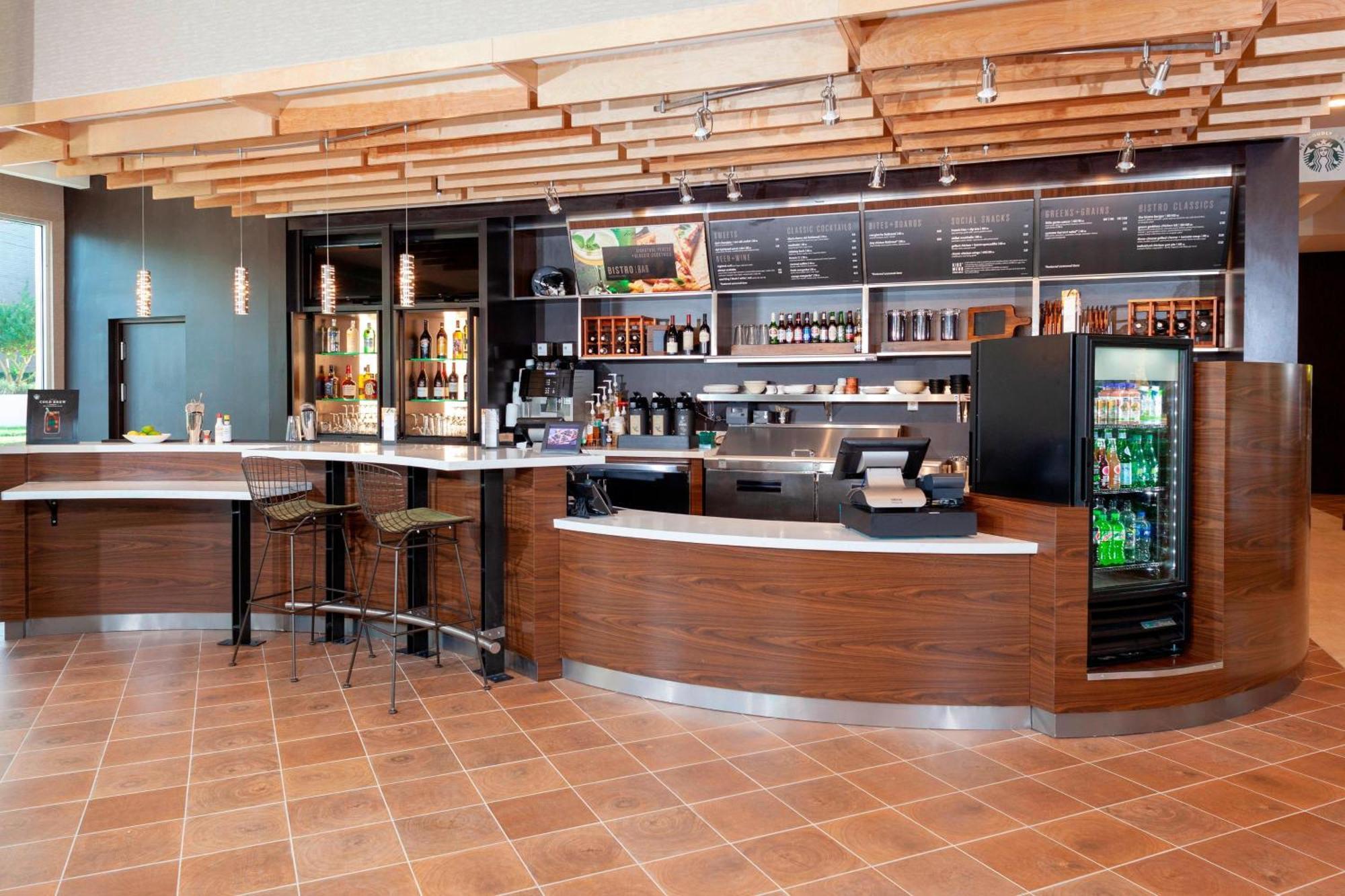 Courtyard By Marriott Deland Historic Downtown Hotel Bagian luar foto